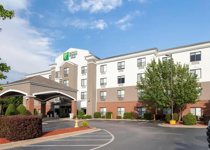 Holiday Inn Express & Suites Roanoke Rapids By Ihg