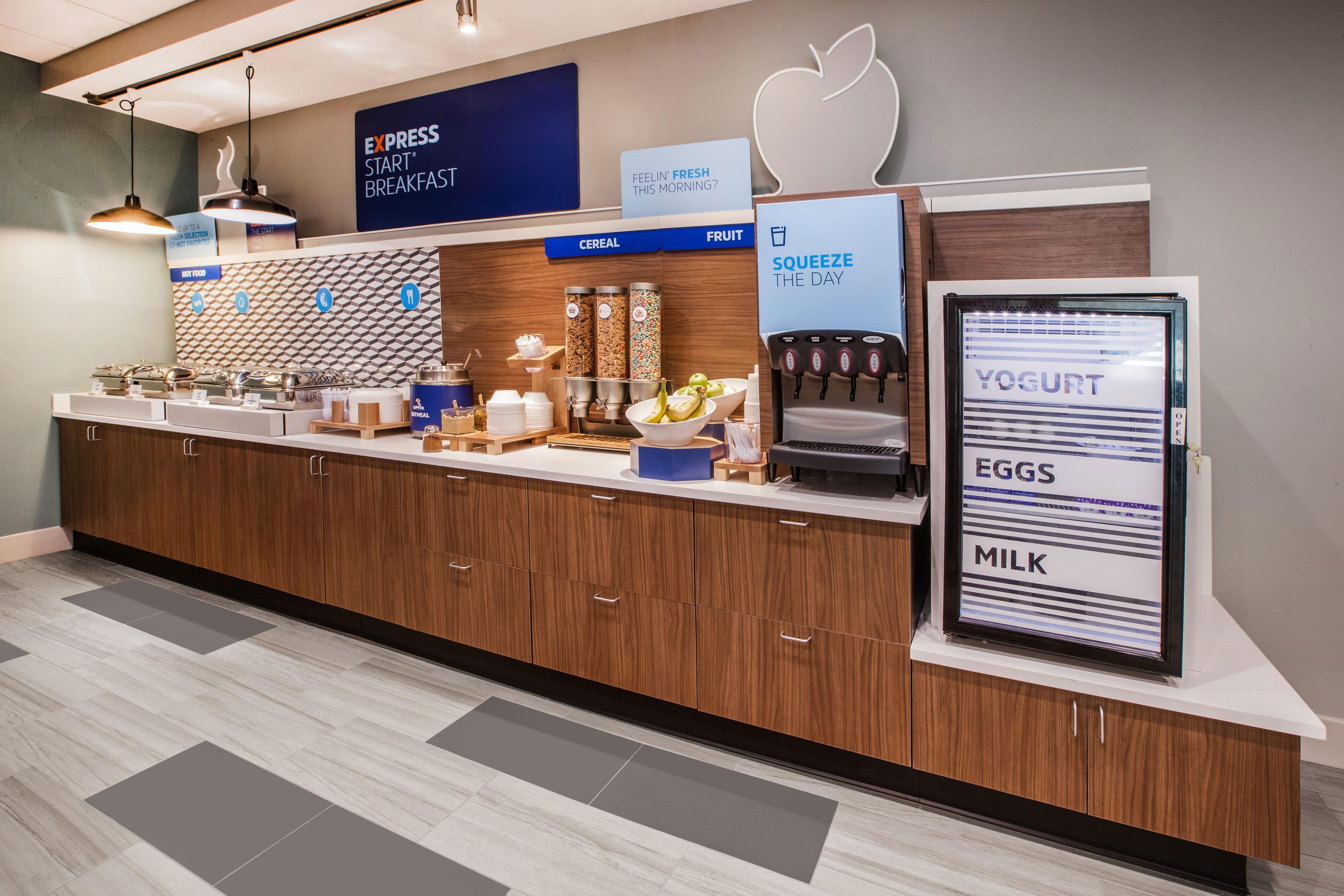 Hotel Express & By Ihg Roanoke Rapids