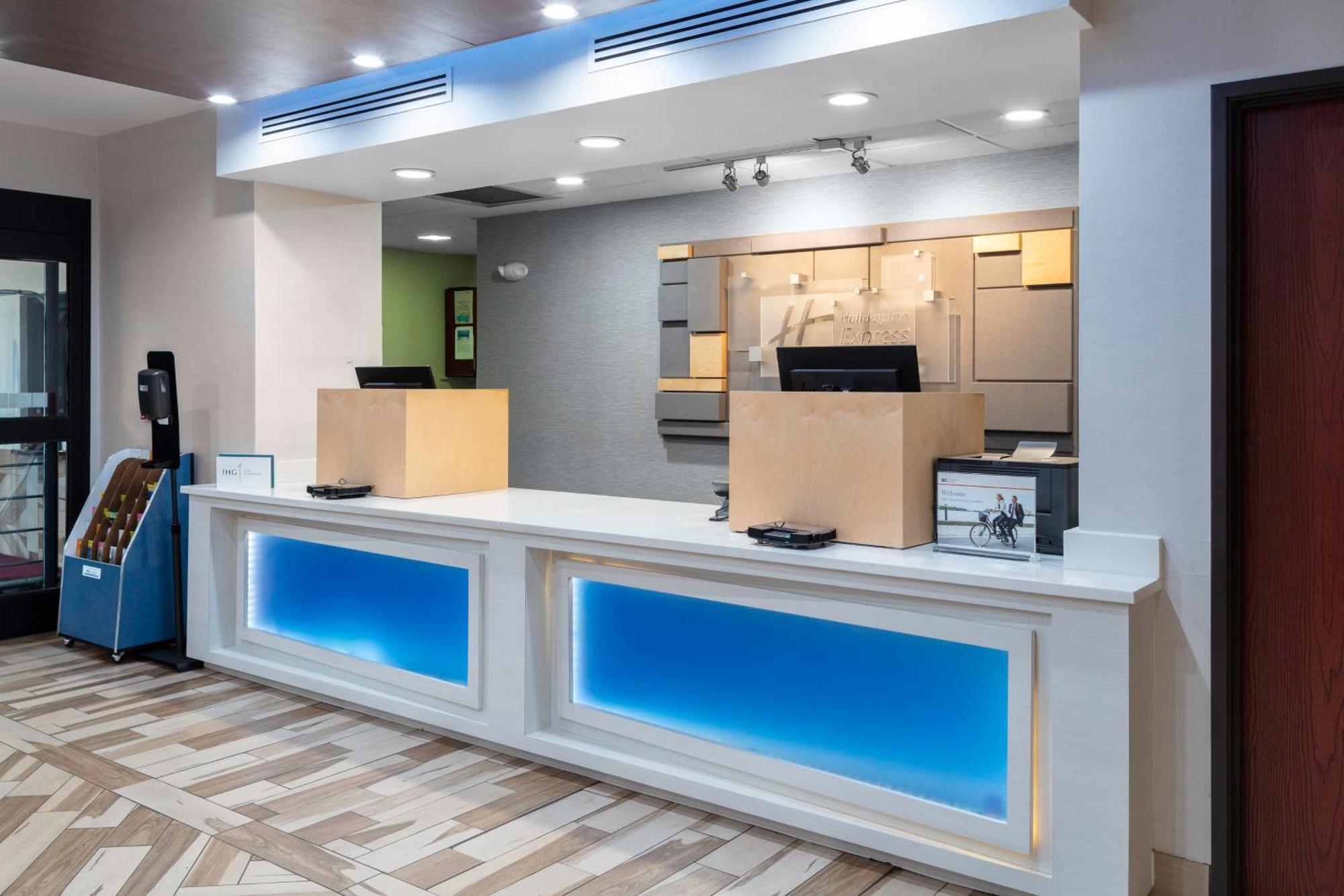 Express & By Ihg 3* Roanoke Rapids