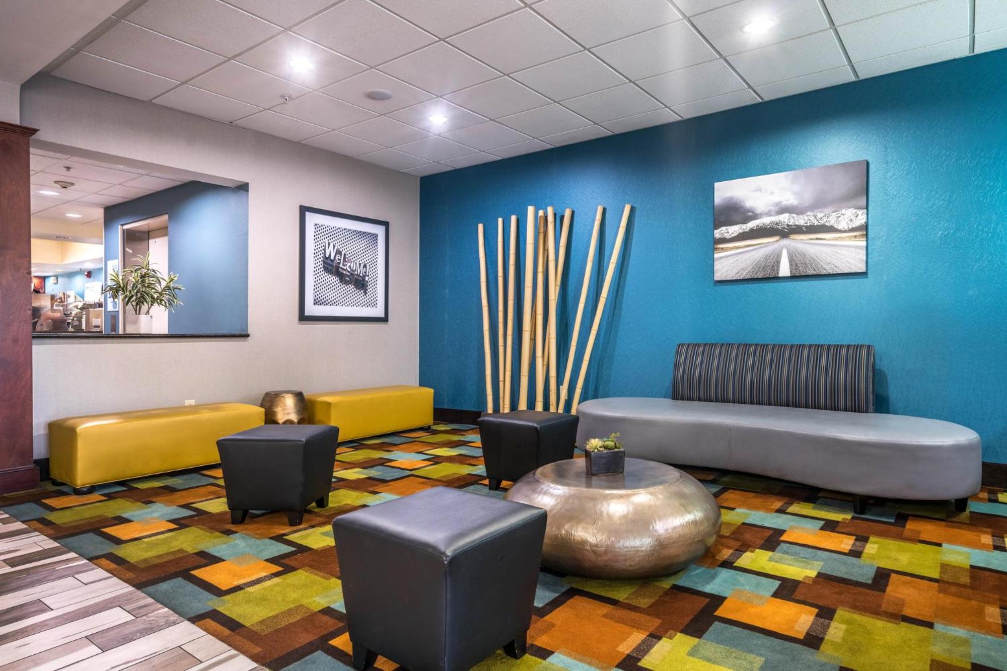 Express & By Ihg Hotel Roanoke Rapids