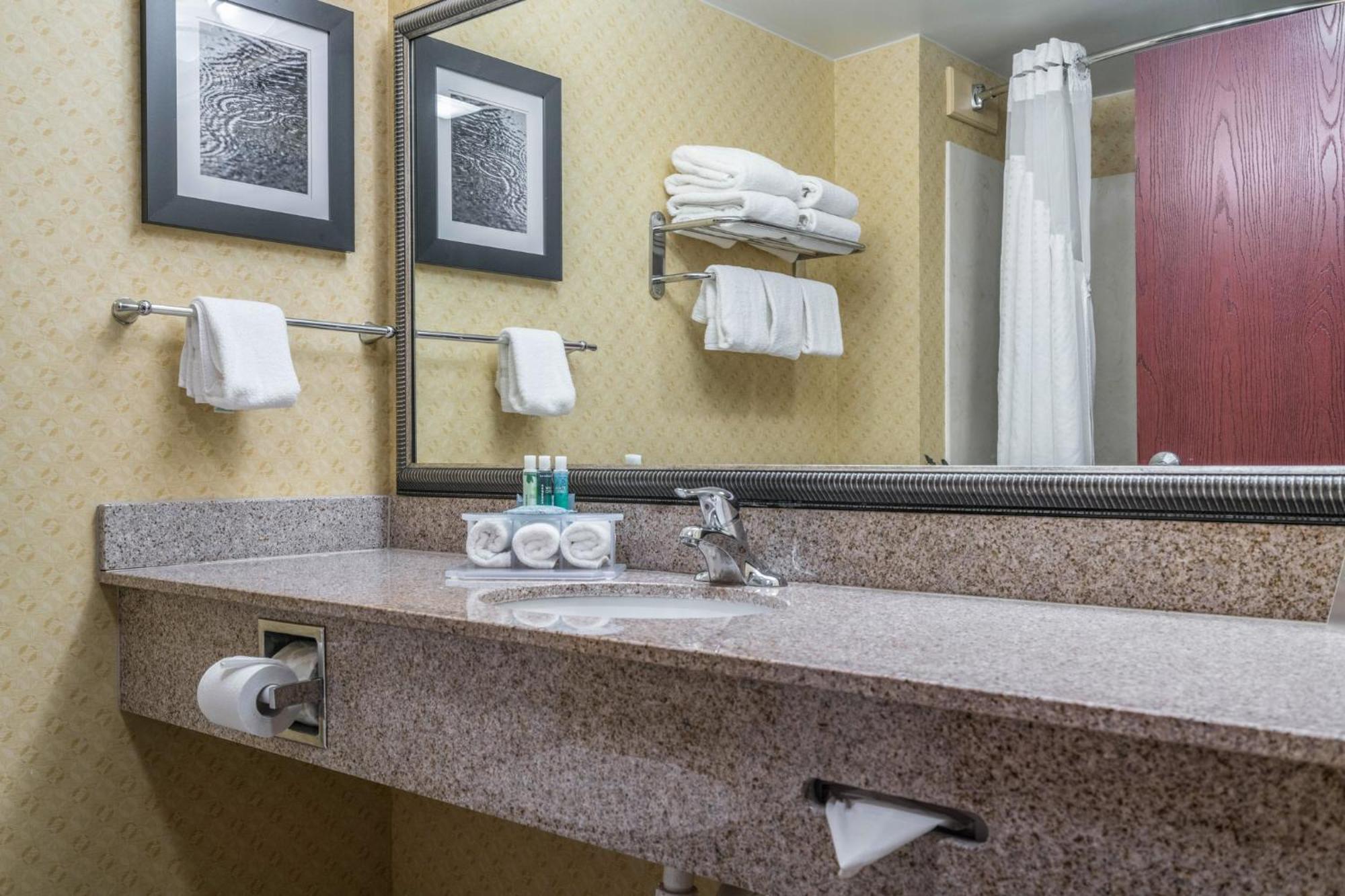 Hotel Express & By Ihg Roanoke Rapids