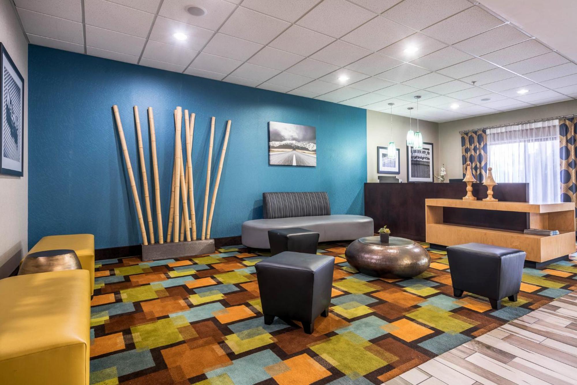 Express & By Ihg 3* Roanoke Rapids