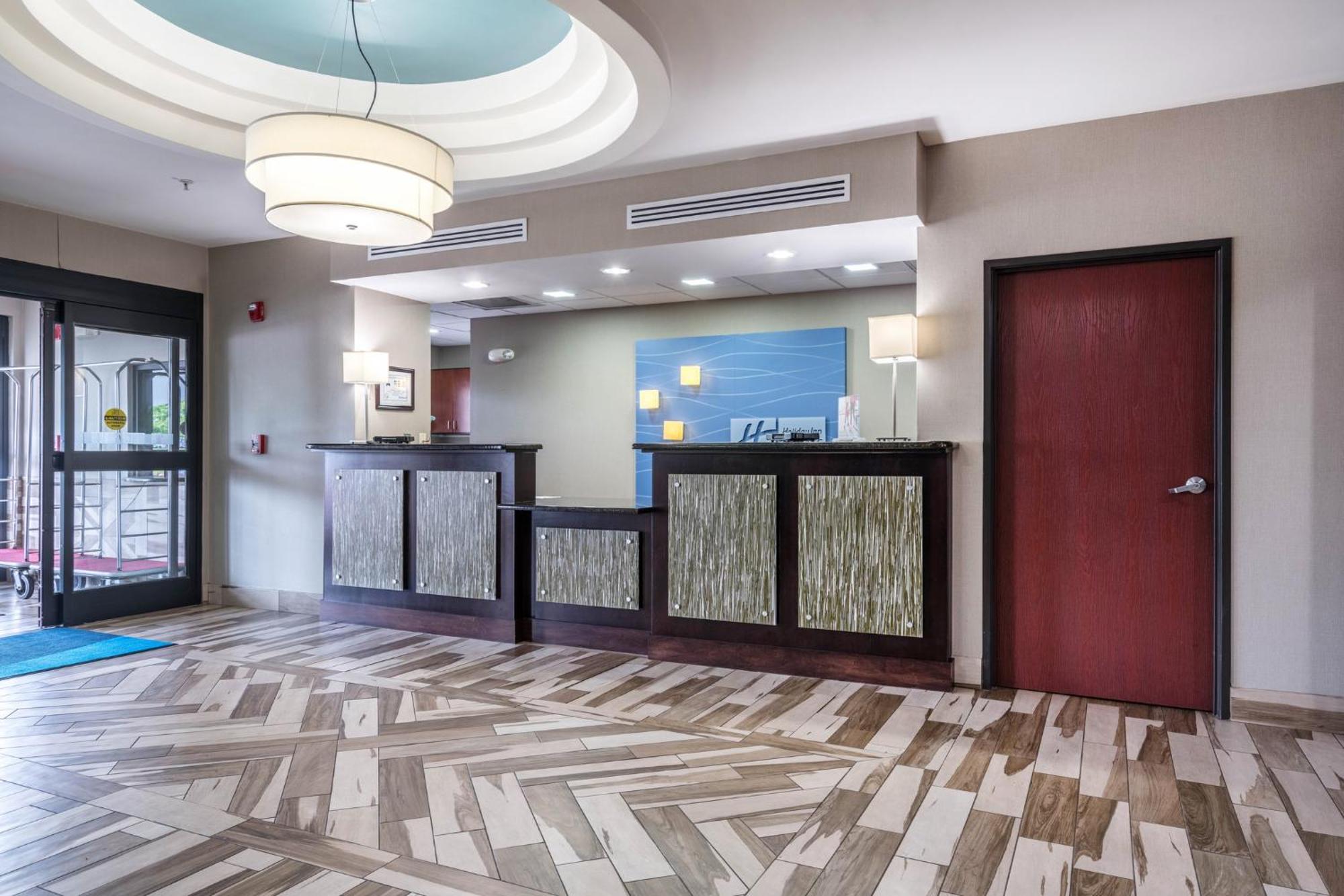 Express & By Ihg Hotel