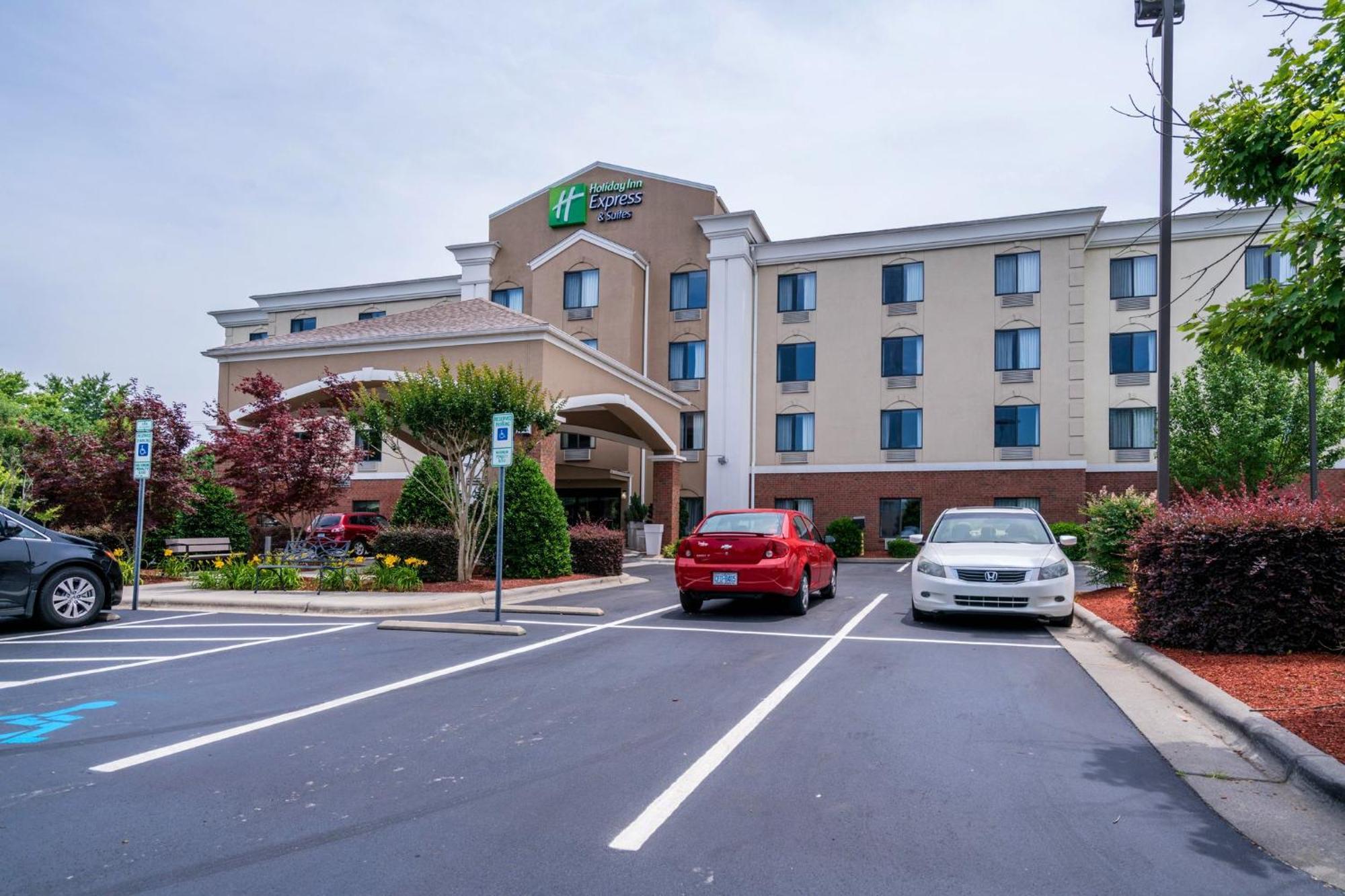 Express & By Ihg Roanoke Rapids