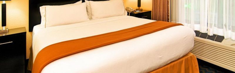Hotel Express & By Ihg Roanoke Rapids