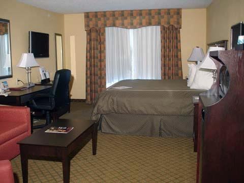 Hotel Express & By Ihg 3*